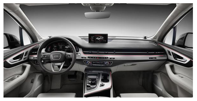 audi q7 interni