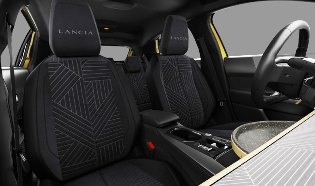 lancia ypsilon ibrida sedili