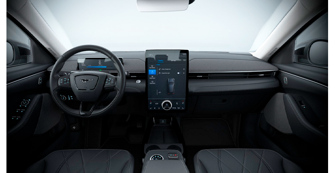 ford mustang mach e interni