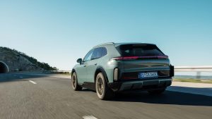 nuova porsche cayenne retro