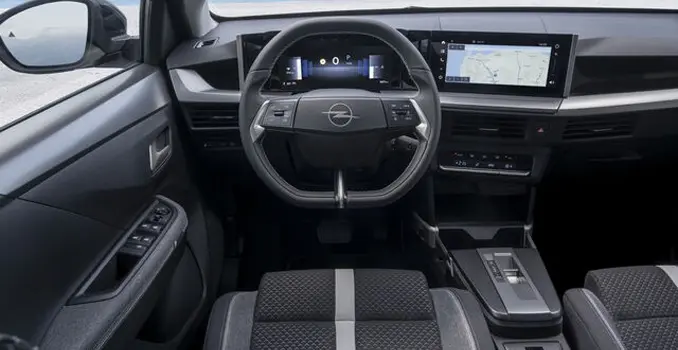 opel frontera interni