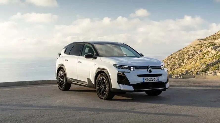 nuova citroen c5 aircross laterale