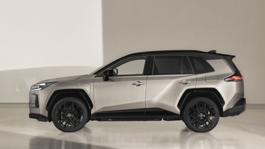 nuova toyota rav4 dimensioni