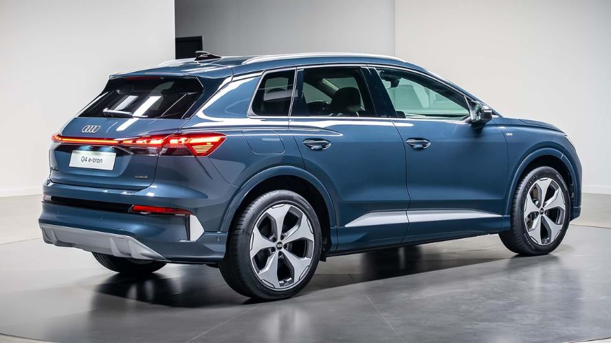 audi q4 e tron​ restyling 2026 retro dx