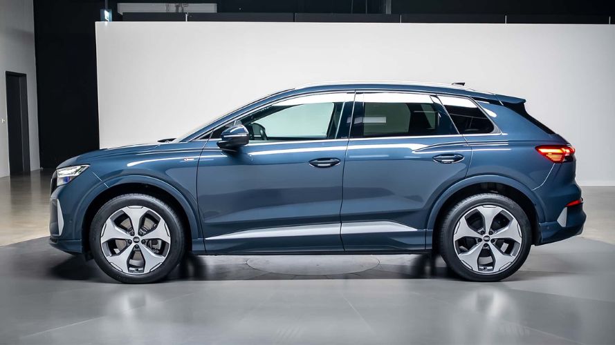 audi q4 e tron​ restyling 2026 retro sx