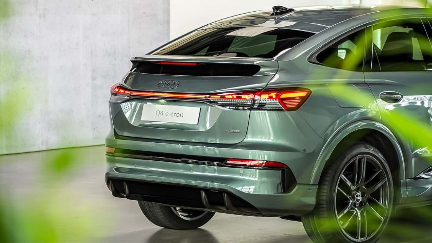 nuova audi q4 e tron​ 2026 retro