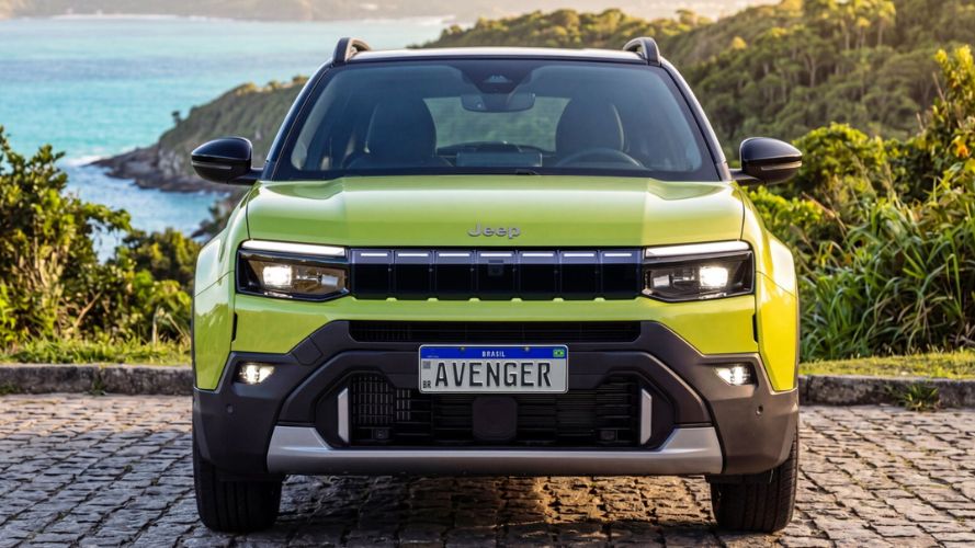 nuova jeep avenger 2026 frontale