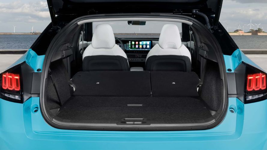 nuova nissan leaf bagagliaio