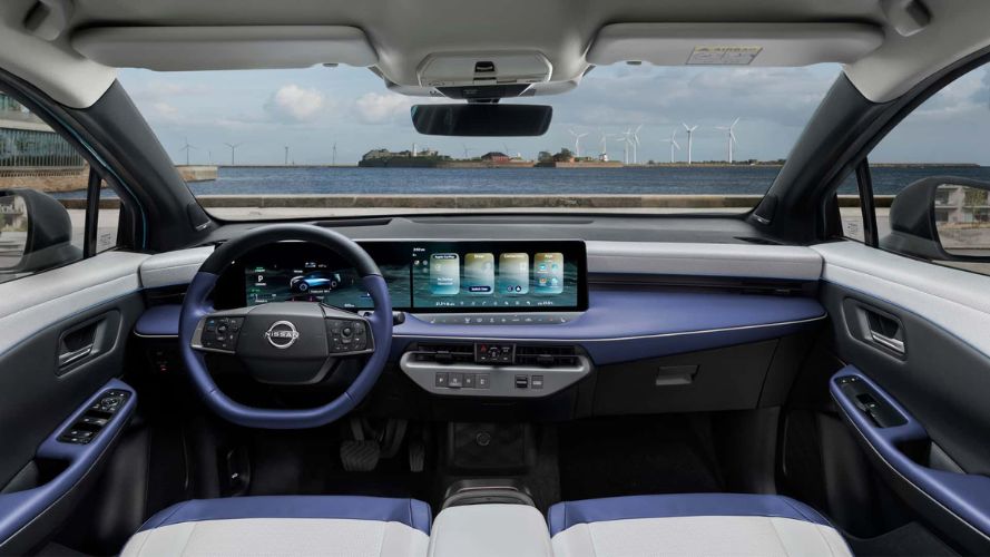 nuova nissan leaf cruscotto