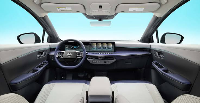 nissan leaf cruscotto