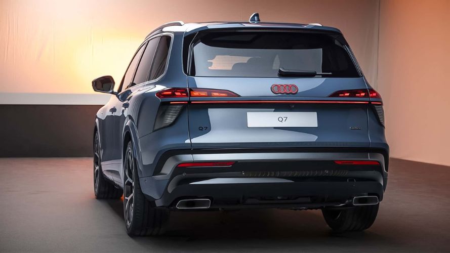 nuova audi q7 retro