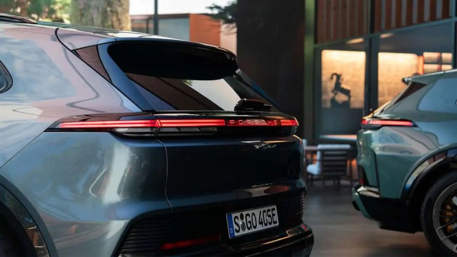 nuova porsche cayenne fari posteriori