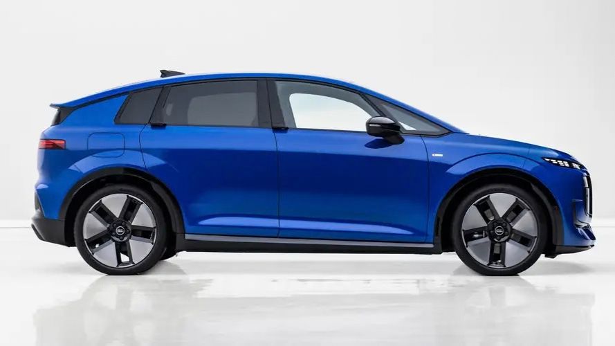 audi a2 e tron 2026 laterale