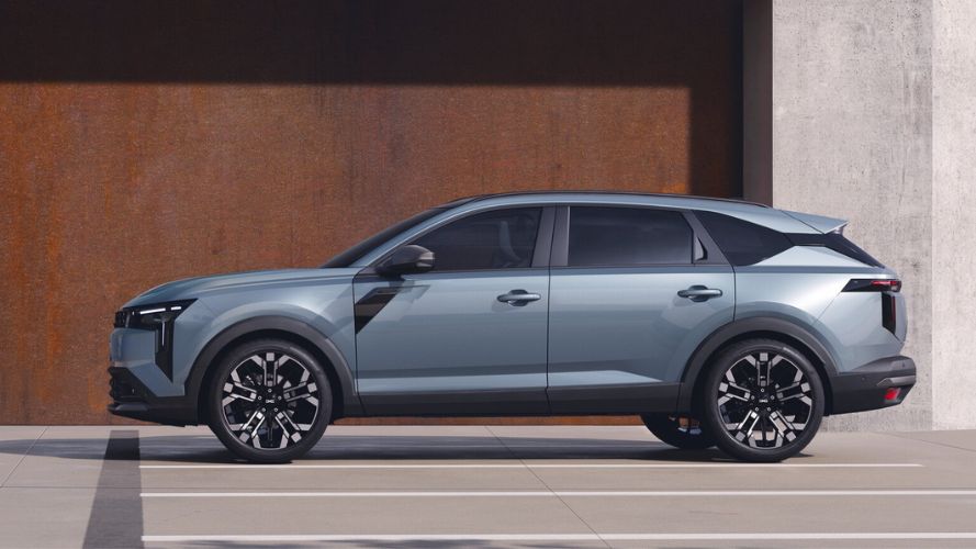 nuova dacia striker laterale