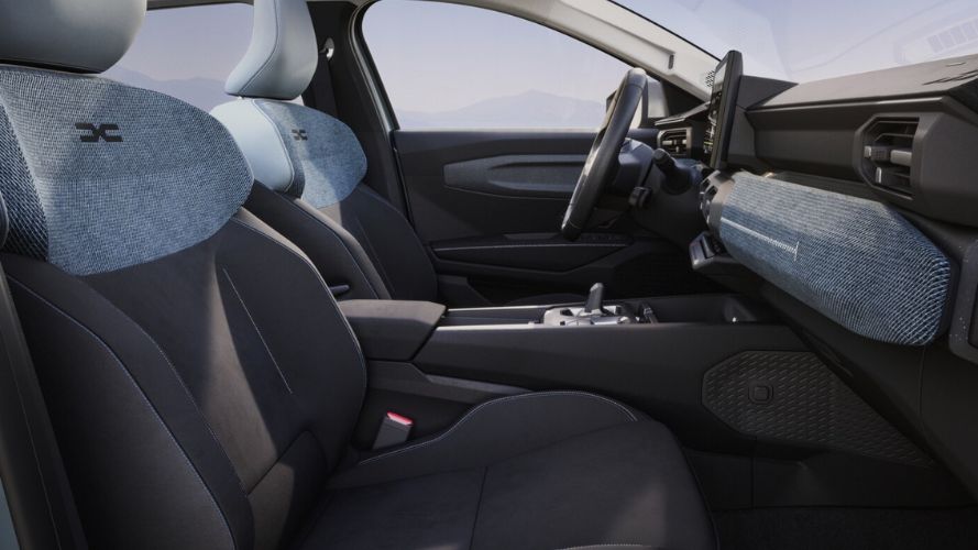 nuova dacia striker sedili